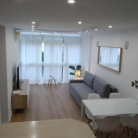Lägenhet Rent4 Delicias *